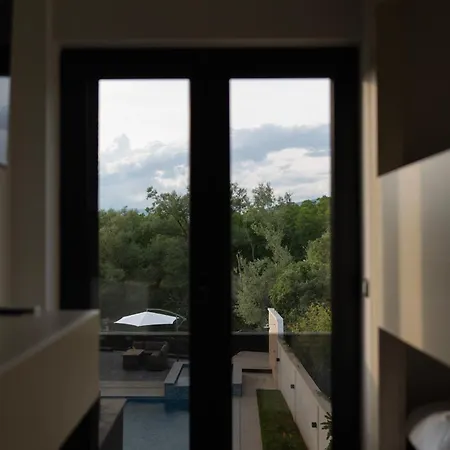 Villa H