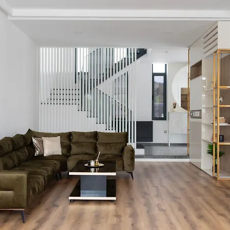 H Villa